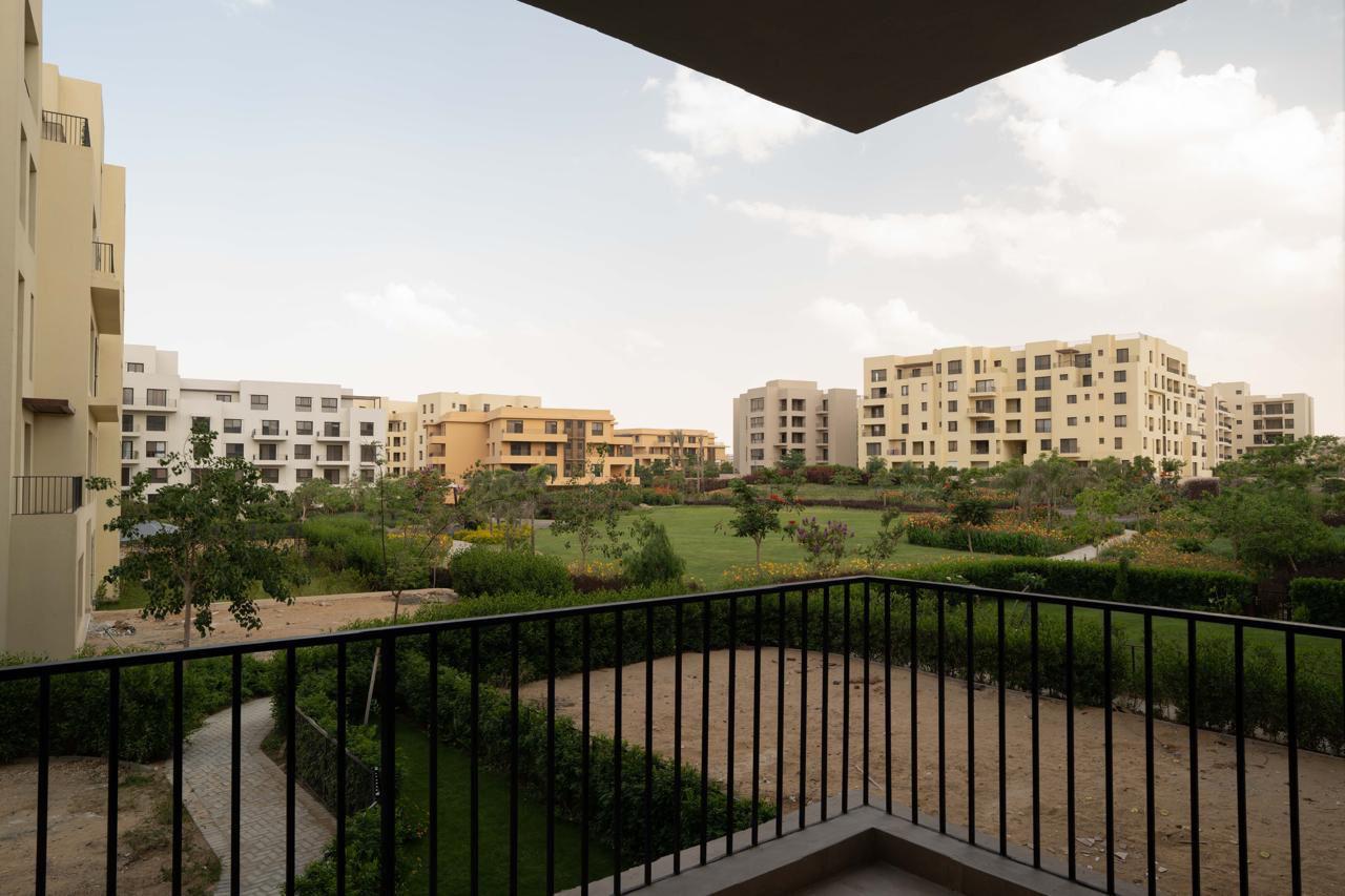 Photo by @thevoncomplex https://unsplash.com/@thevoncomplex