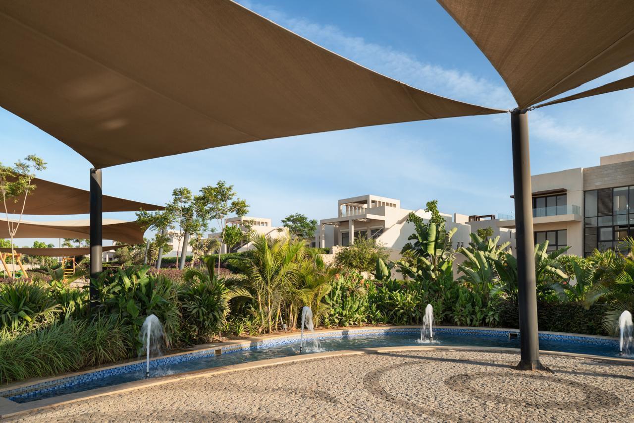 Photo by @thevoncomplex https://unsplash.com/@thevoncomplex